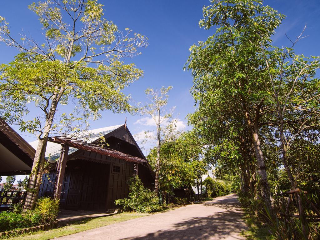 Tanita Lagoon Resort Udon Thani Room photo