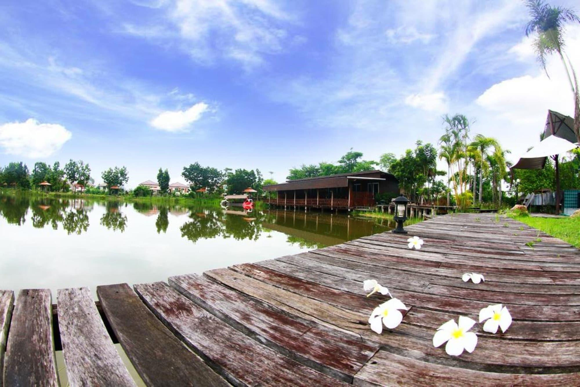 Tanita Lagoon Resort Udon Thani Exterior photo